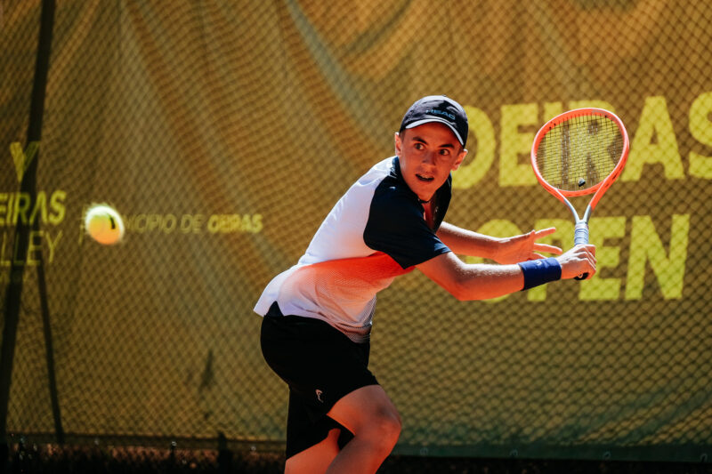 Maria Garcia e João Dinis Silva avançam para os quartos de final Lousada, Angelina Voloshchuk eliminada