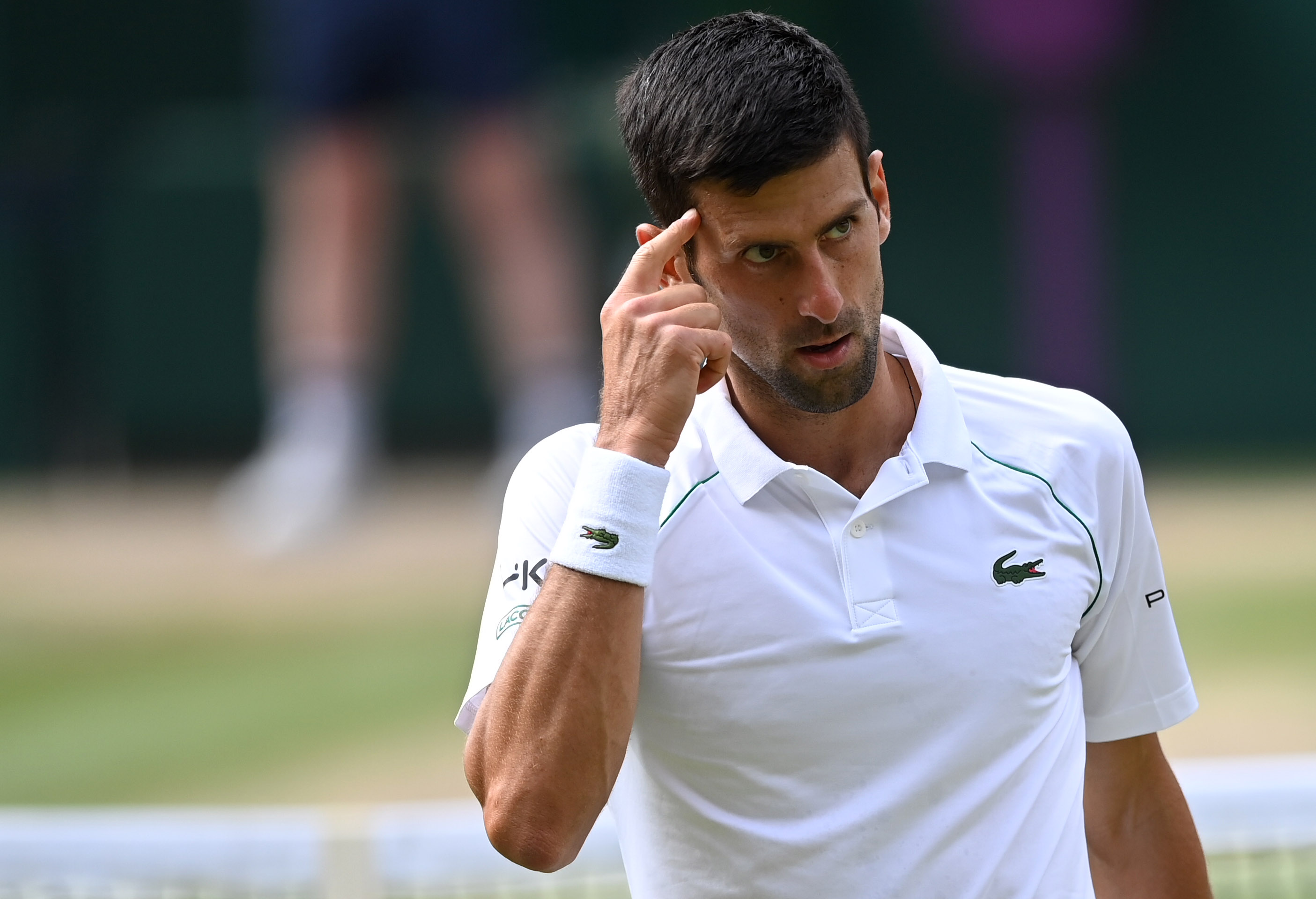 Djokovic recupera de um set abaixo e avança para a meia final em Wimbledon