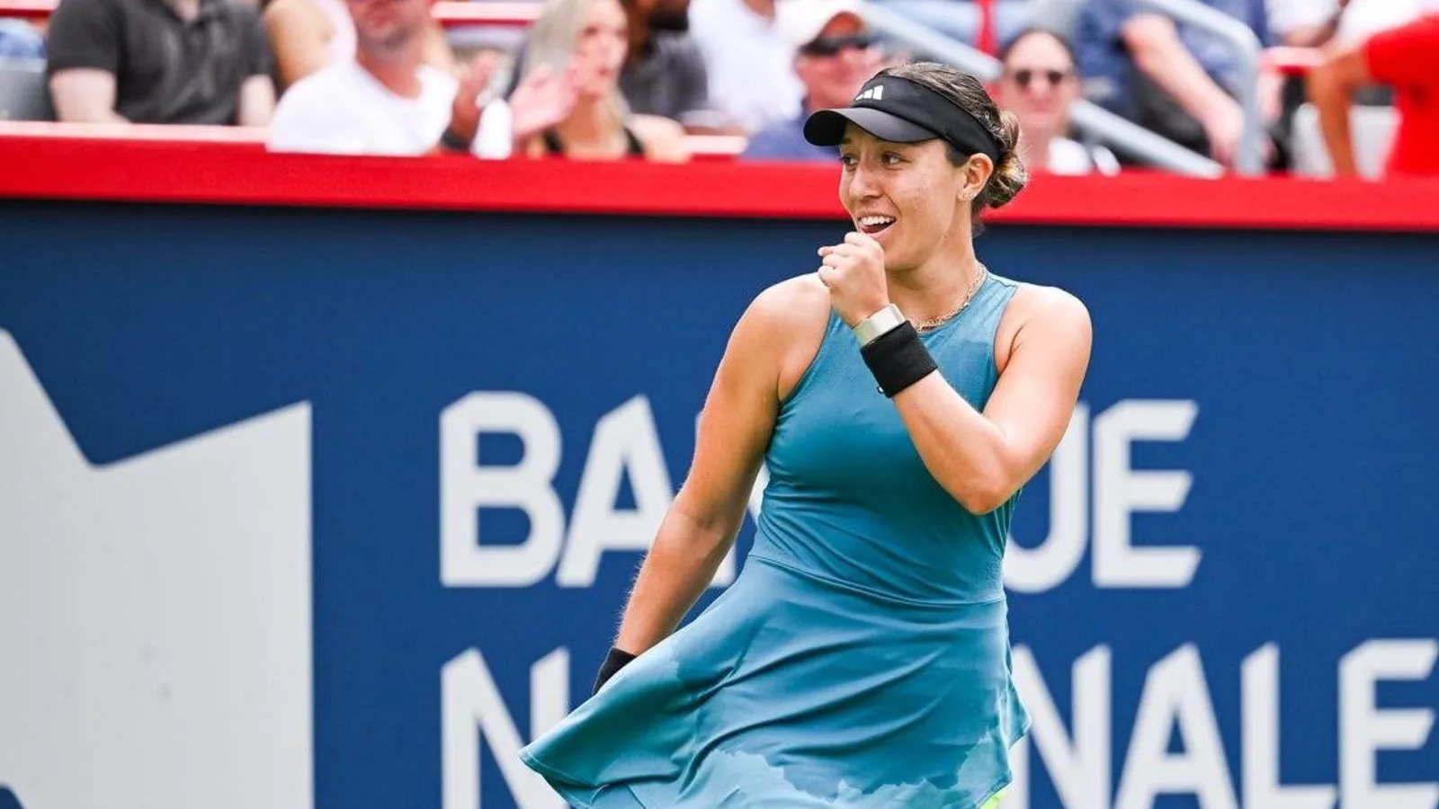 Pegula “surpreende” Swiatek e apura-se para a final em Montreal