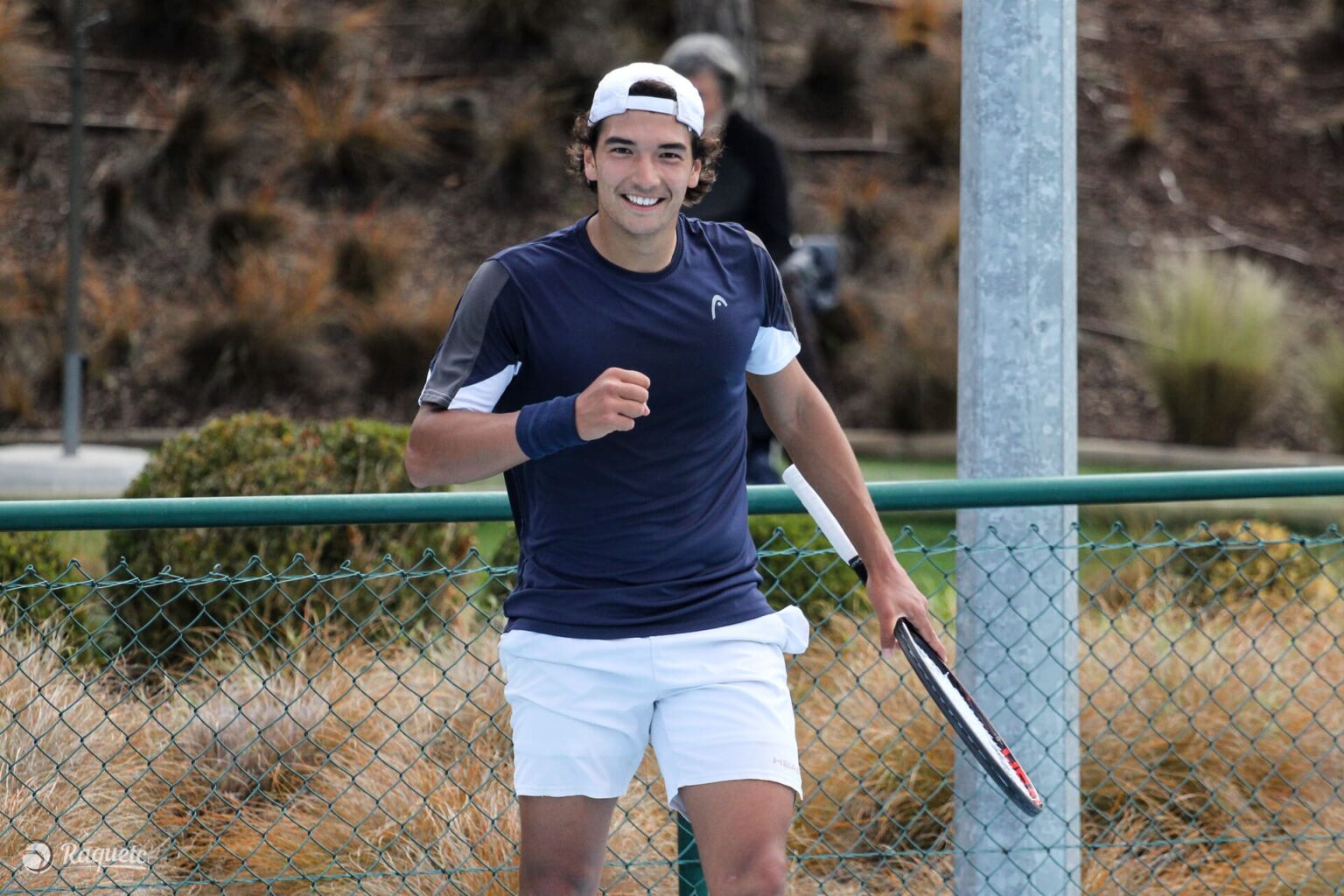 Henrique Rocha vence duelo de amigos e avança para a meia final em Sintra