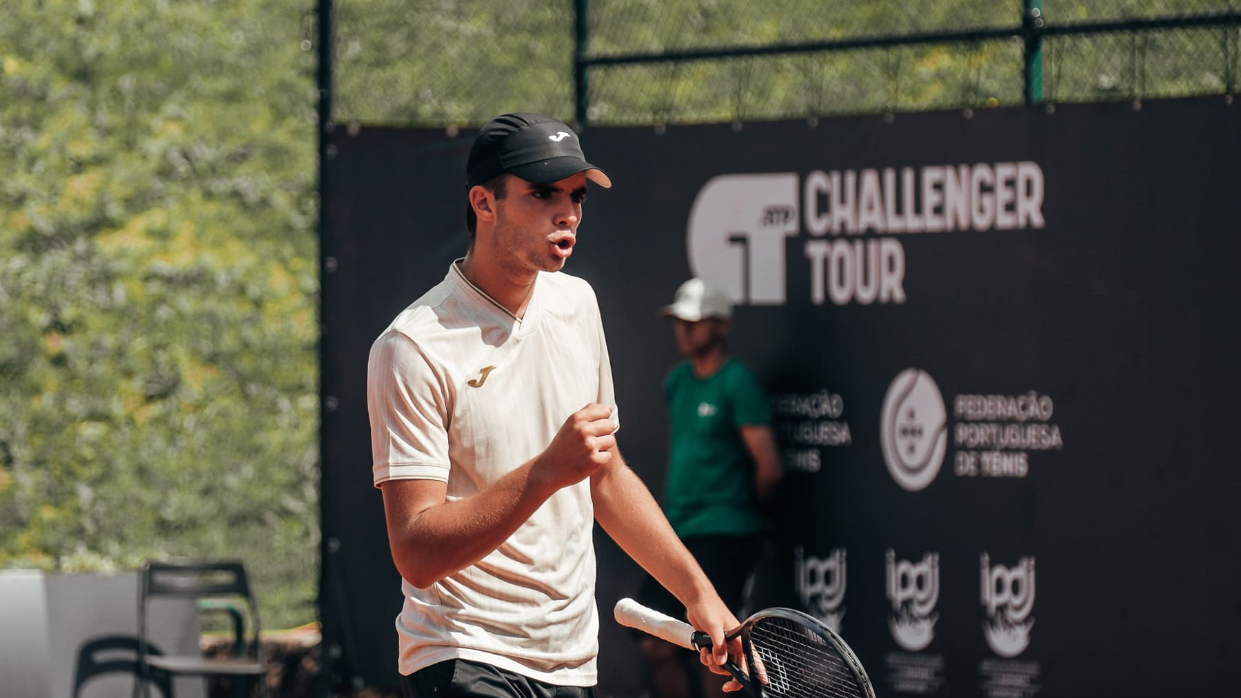 Jaime Faria derrota um dos cabeças de série e soma primeiro triunfo português no quadro principal do Oeiras Open 4