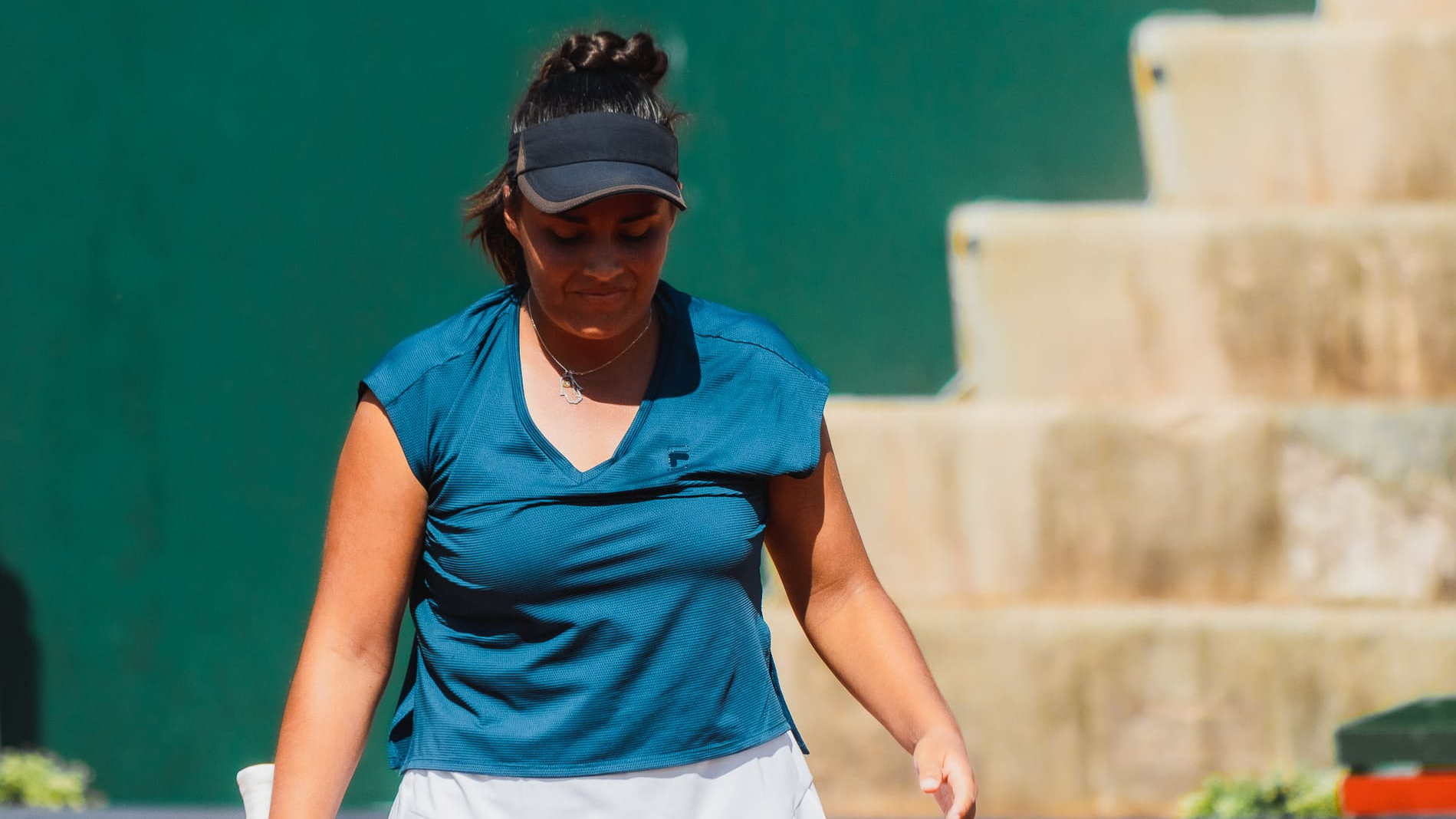 Sara Lança sem argumentos diante de ex-top 20 mundial na estreia em torneios WTA