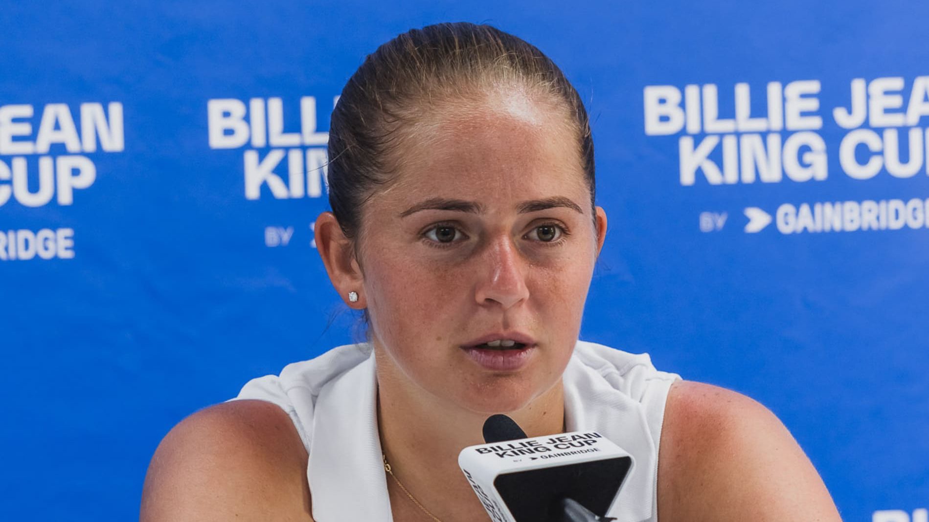 Ostapenko deixa críticas às condições no Jamor e afirma que não quer defrontar Sakkari amanhã: “Às vezes penso, o que estou a fazer aqui?”