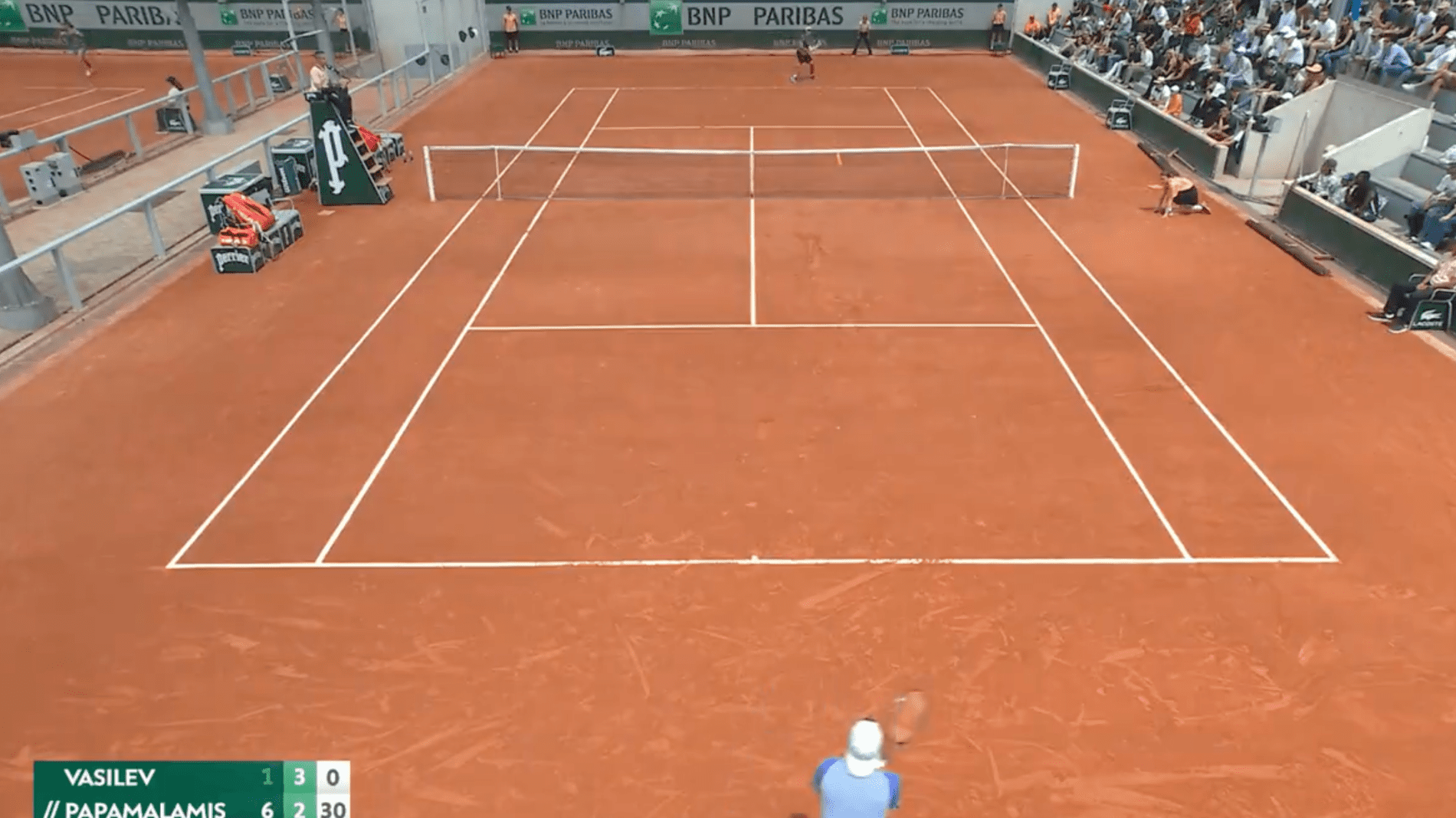 Vídeo: Jovem búlgaro protagoniza aquele que pode vir a ser o melhor ponto em Roland Garros