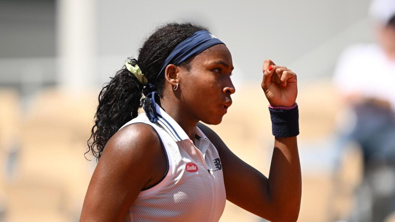 Coco Gauff vira duelo e regressa à meia final em Roland Garros