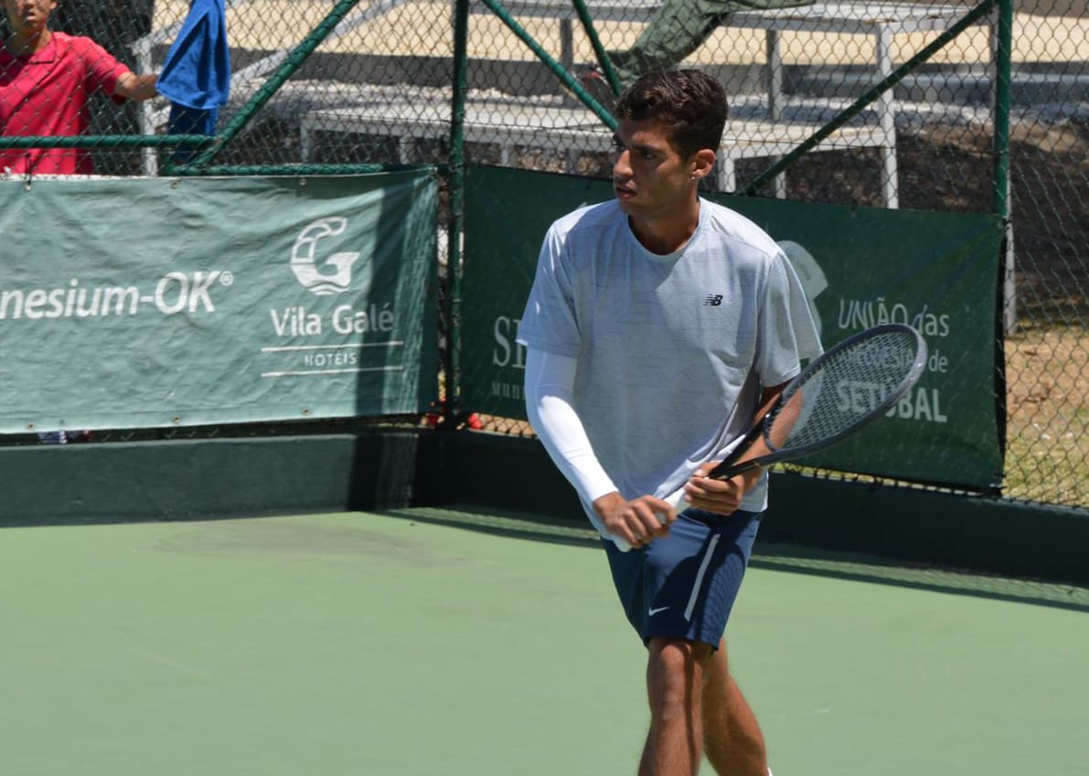 Tiago Torres e Tomás Luís ficam pelo caminho perante favoritos na primeira ronda em Setúbal