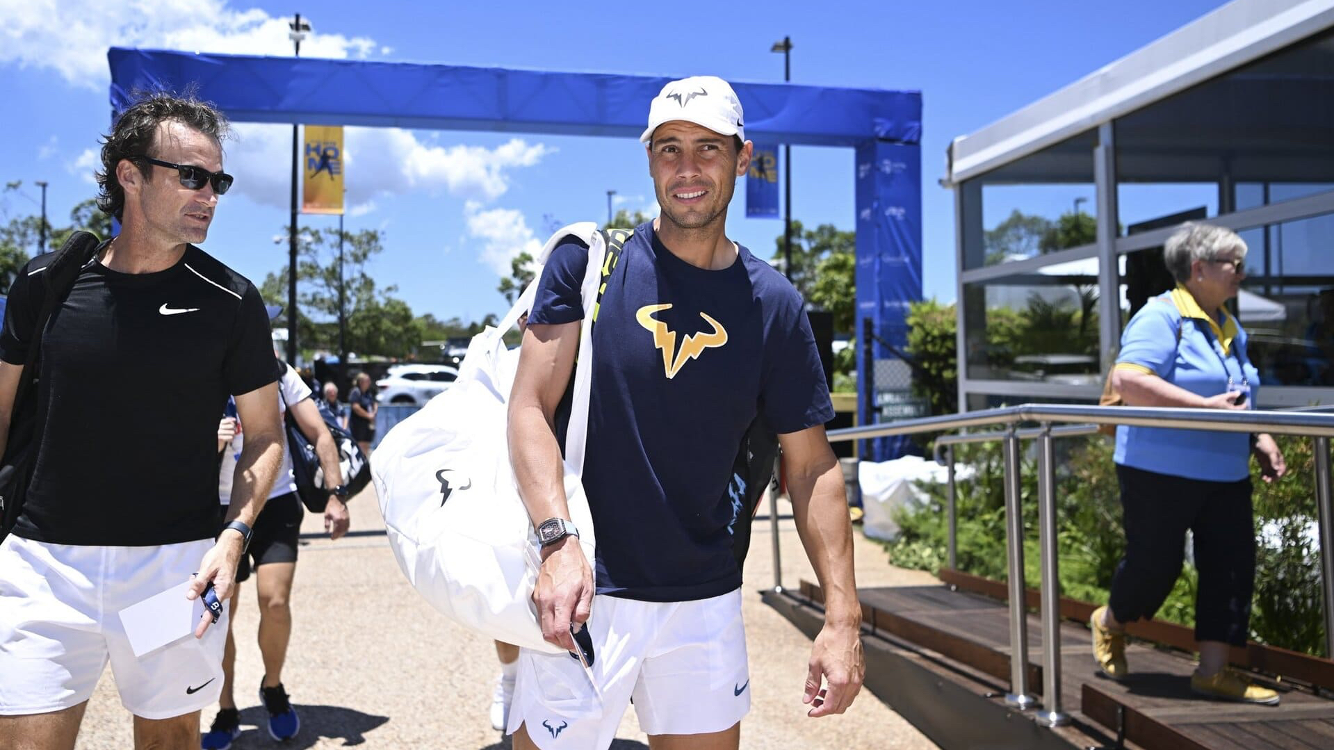 Vídeo: Boas notícias ! Rafael Nadal já treinou em Barcelona… no court Rafael Nadal