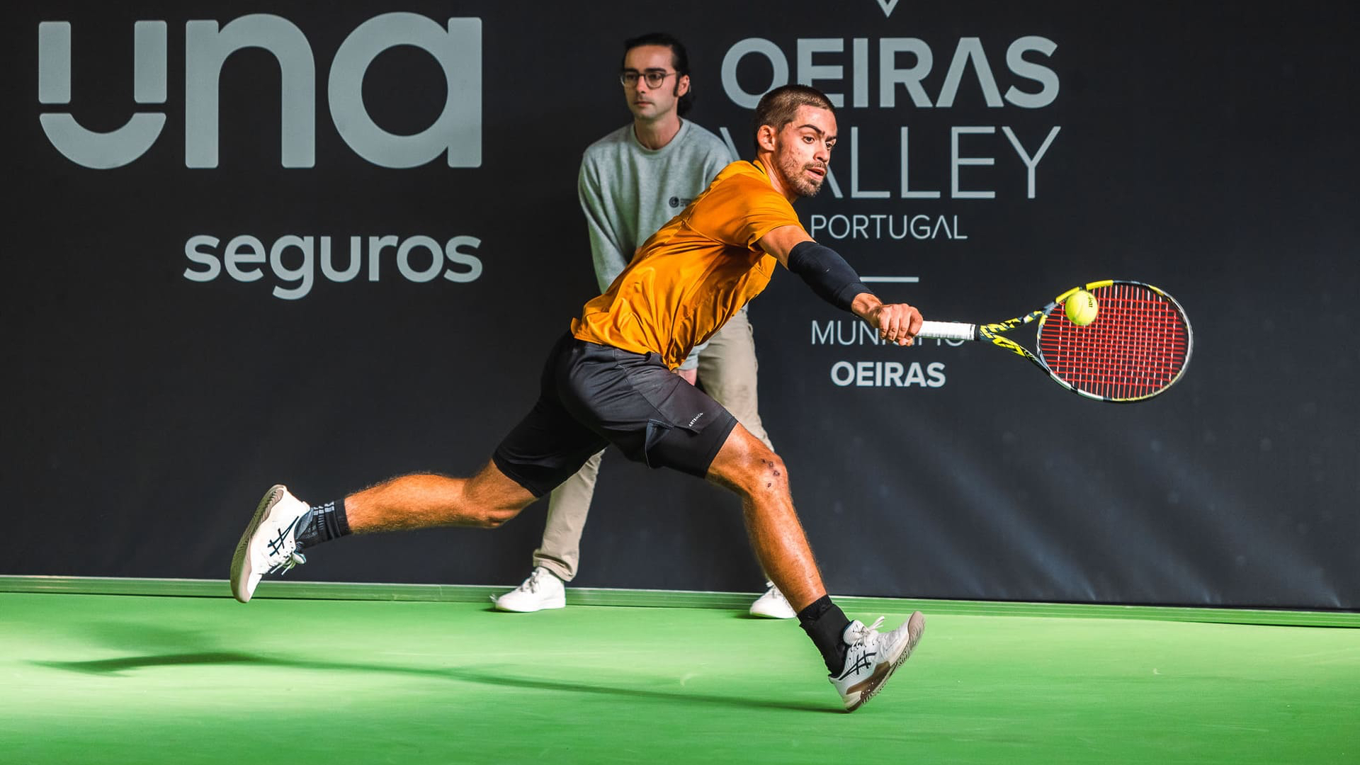 Daniel Batista oferece boa réplica e cede no set decisivo diante de ex-top 40