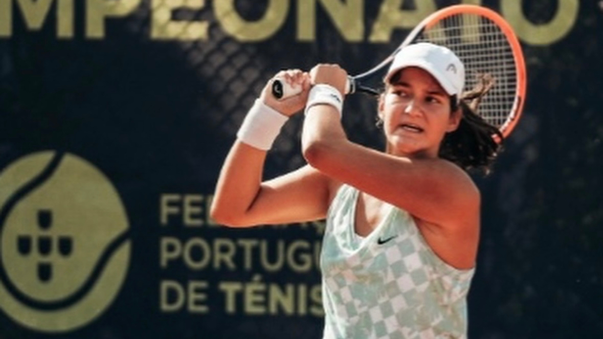 Sofia Nóbrega soma e segue rumo à segunda ronda do ITF J30 de Ismaília