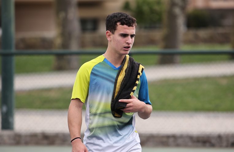 Martim Bernardo opera reviravolta e apura-se para a final em Antália