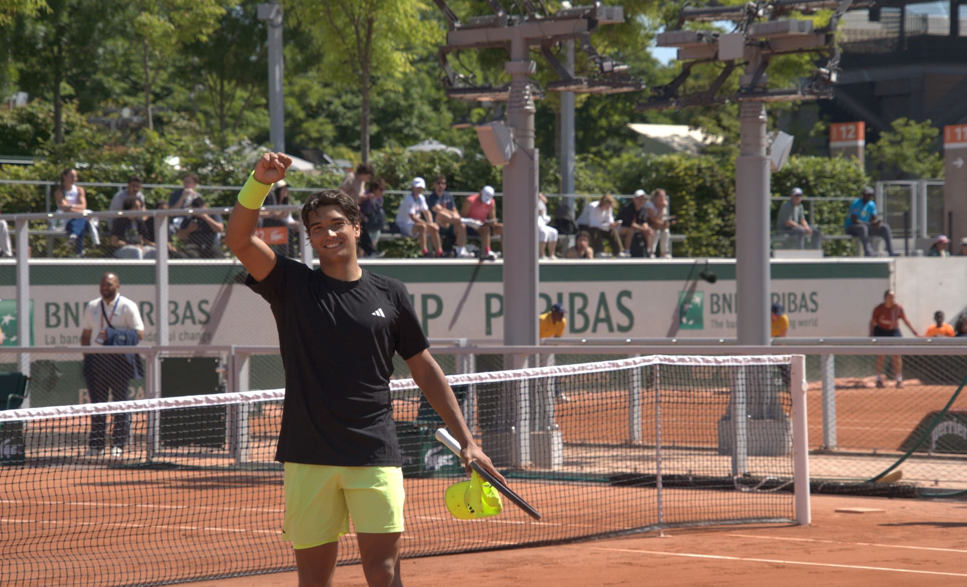 ÉPICO! Henrique Rocha vence maratona de 3 horas e apura-se para o primeiro quadro principal em Grand Slams